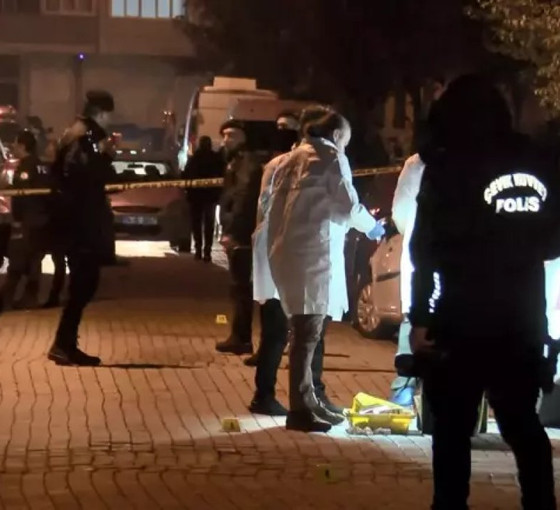 İstanbul Güngören'de silahlı çatışma: Bir ölü, üç yaralı