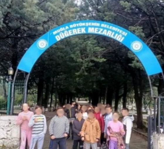 'ÇEDES Projesi' kapsamında öğrencilere mezarlık temizletilmesi Meclis gündeminde