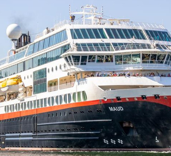 Cruise gemisi MS Maud Kuzey Denizi'nde fırtınaya yakalandı