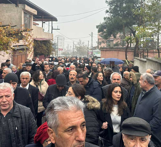 Maraş Katliamı'nın 45'inci yılında anma törenleri düzenlendi :'Genelkurmay arşivleri açılsın'
