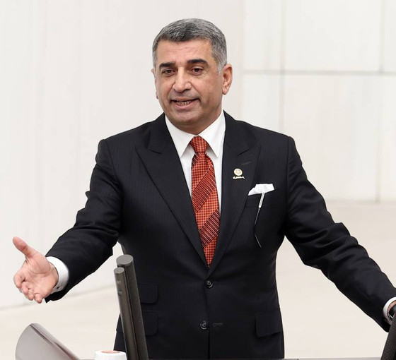 CHP'li Gürsel Erol, partisinin katılmadığı ortak bildiriye imza attı: Halkımızın beklentisini bilerek imza atıyorum