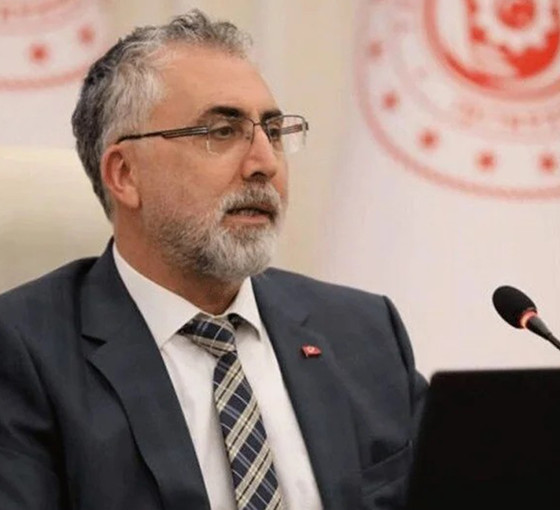 Bakan: Çalışan emeklilere ödeme Resmi Gazete'den sonra banka hesaplarına yapılacak