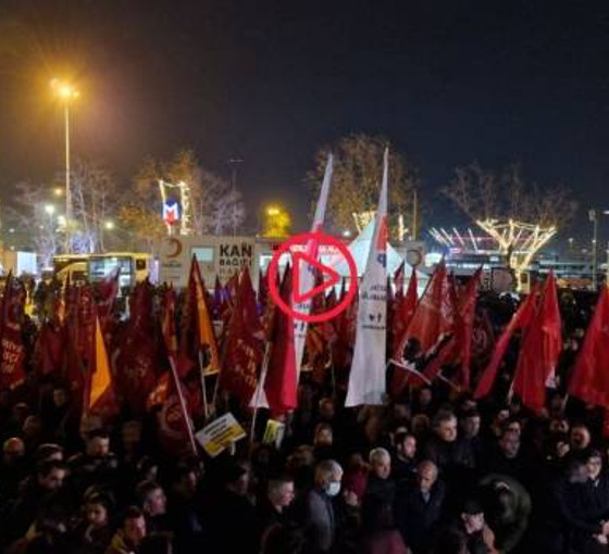 Yüzlerce insan Kadıköy’den seslendi: ‘Can Atalay’a özgürlük’