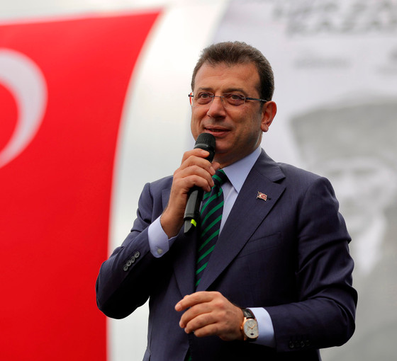 İmamoğlu'ndan Süper Kupa açıklaması: 'Maç oynanmasın, kupa ikiye bölünsün'