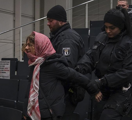 Berlin polisi, yılbaşı gecesi düzenlenmesi planlanan Filistin'e destek gösterisini yasakladı