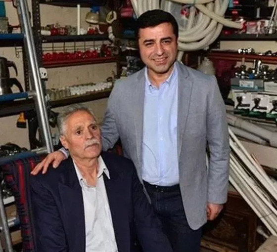 Selahattin Demirtaş'a başsağlığı mesajları: 'Tahir amca oğluna hasret gitti'
