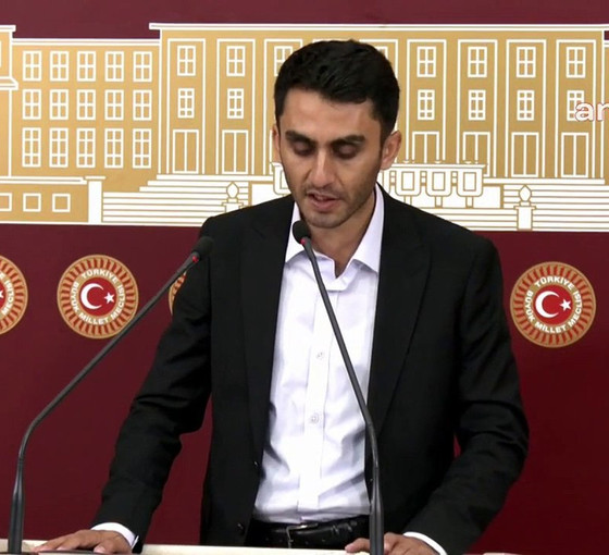 DEM Parti Hakkari milletvekili Parlak: Deprem konusunda elle tutulur tek bir adım atılmadı