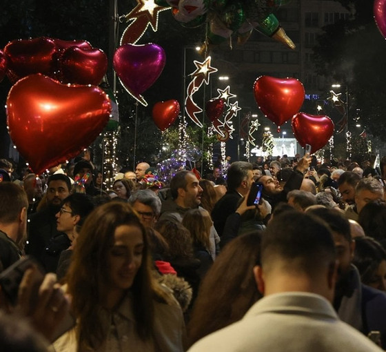 İzmir'de yılbaşı kutlamalarında havaya ateş açan 14 kişi yakalandı