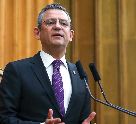 Özgür Özel'den yerel seçim açıklaması: AKP, 32 ismin başarı şansını ölçüyor ama hâlâ aday bulamıyor