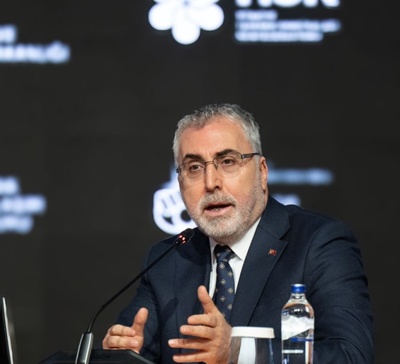 Bakan Işıkhan: Yaşlılık sigortasını orta vadede hayata geçireceğiz