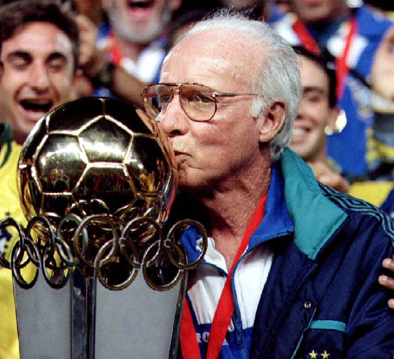 Brezilya, 4 Dünya Kupası kazandıran Mario Zagallo'yu kaybetti: Futbol Federasyonu, 7 günlük yas ilan etti