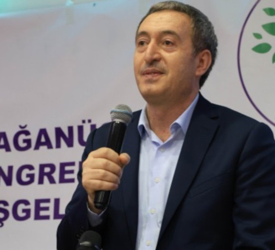 Bakırhan'dan Antalya'da CHP'li belediyeye tepki: Salon vermeyene oy vermeyiz