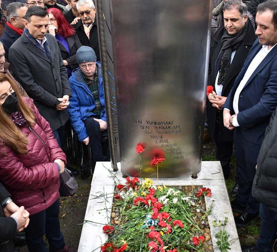 Metin Göktepe mezarı başında anıldı