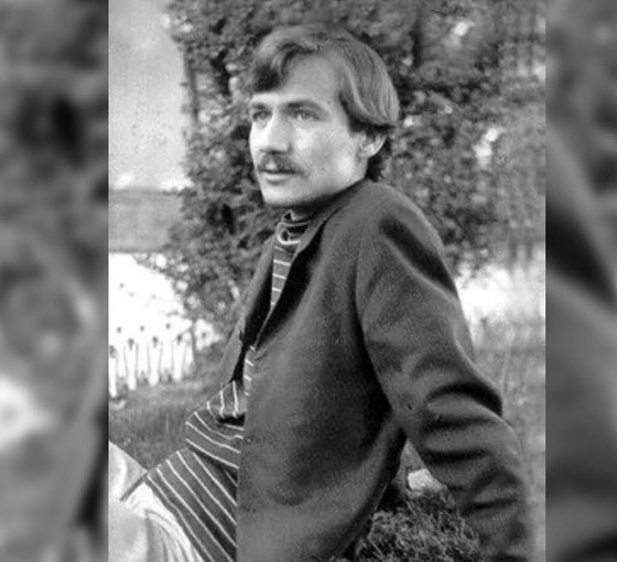 Şiirin sakalsız Adonis'i: Tarih atlasında bir kırmızı gül