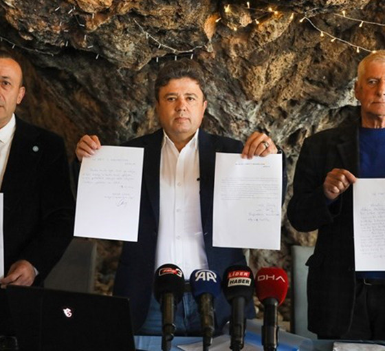 İYİ Parti Antalya yönetiminde toplu istifa: 'Muhalefete muhalefet yapar olduk'