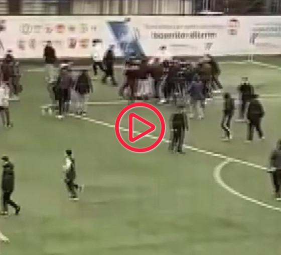 Güngören'de U-14 maçında taraflar sahaya girdi: 13 yaşındaki çocuklara saldırıldı