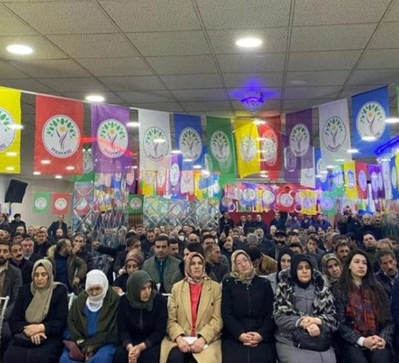 DEM Parti, Ağrı'da dört belediye eşbaşkan adayını belirledi