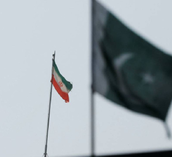 Sınırötesi misillemelerden sonra restleşmeye devam eden İran ile Pakistan'a Türkiye'den itidal çağrısı