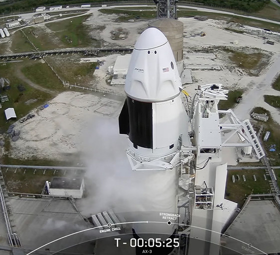 Gezeravcı'nın da içinde yer aldığı SpaceX'e ait uzay aracı fırlatıldı