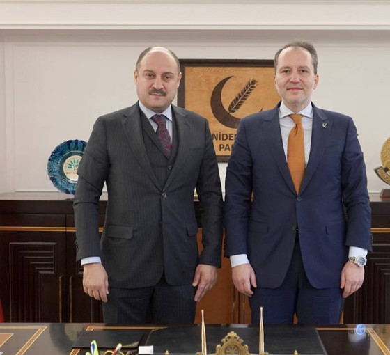 AKP'den istifa eden Kasım Gülpınar, Yeniden Refah Partisi'nin Urfa adayı oldu