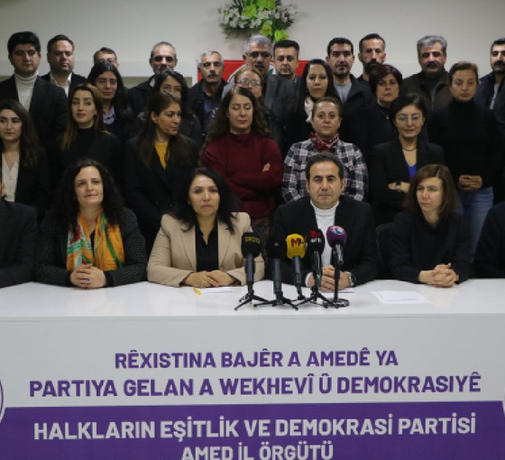 DEM Parti: Kentlerimizi kayyım siyasetine karşı savunacağız