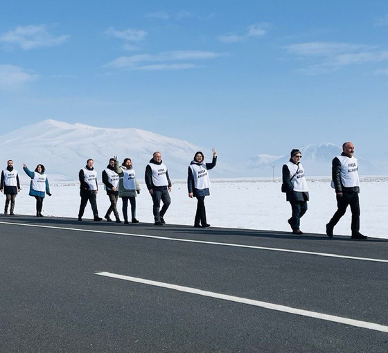 'Büyük Özgürlük Yürüyüşü' üçüncü gününde: Van kolu Hakkari'ye vardı, Kars kolu Doğubayazıt'a ulaştı