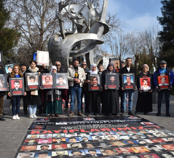 Kayıp yakınları Diyarbakır ve Batman'da eylemlerini sürdürdü