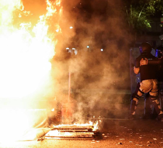 Arjantin'de Milei'nin 'şok terapisi' Kongre'den ilk onayı aldı: Buenos Aires savaş alanına döndü