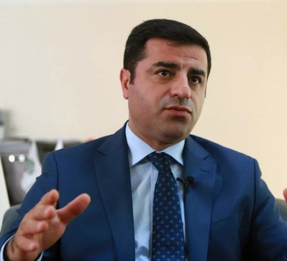 Selahattin Demirtaş adaylık ve DEM Parti'ye dair yazdı: Kirlenmemiş şeyler uğruna