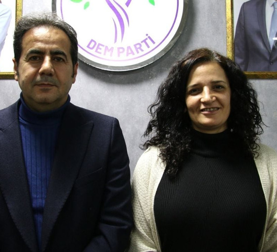 DEM Parti Diyarbakır İl Eşbaşkanları Artı Gerçek'e konuştu: 'Halkın kayyımlara tahammülü kalmadı, tüm belediyeleri alacağız'