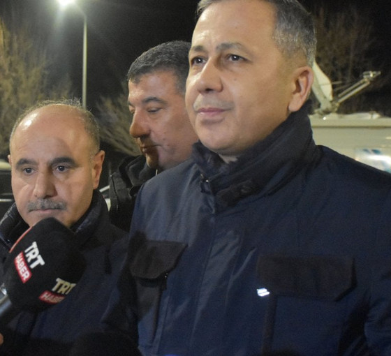 Bakan Yerlikaya: İliç'te kayan kütlenin hacmi 10 milyon metreküp