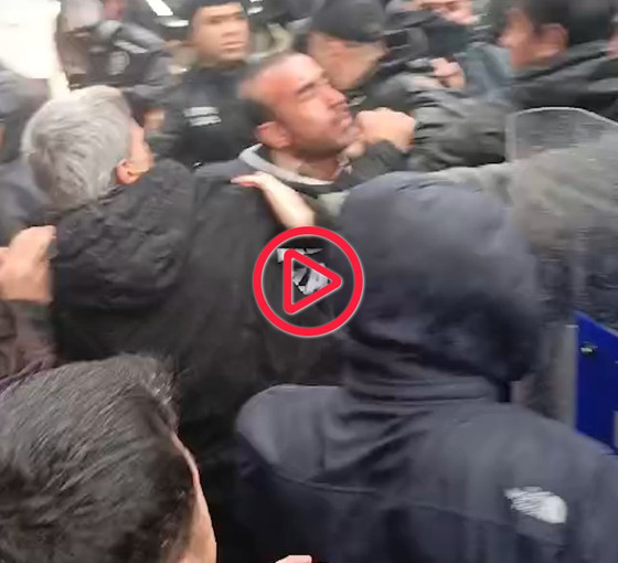 'Büyük Özgürlük Yürüyüşü' Urfa'da: Polis plastik mermi kullandı, milletvekillerine saldırdı
