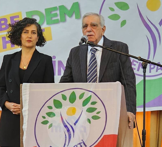 Ahmet Türk: Geleceğimizi belirleyecek bir siyaset yürütmeliyiz