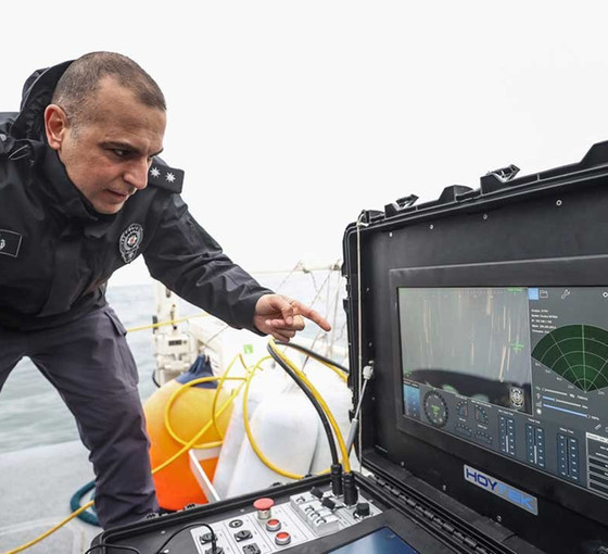Marmara Denizi'nde batan geminin mürettebatı İnsansız Su Altı Robotu ile aranıyor