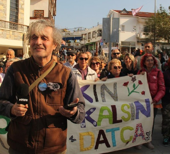 Datça Yat Limanı'na karşı çevre örgütlerinin mücadelesi sürüyor: 'Gerekirse kamyonların önüne yatacağız'