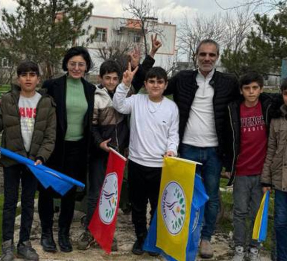 DEM Parti Kayapınar Eşbaşkan adayları: 'Kayyım harcamalarını 31 Mart sonrasına fatura ediyor'