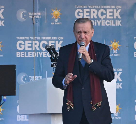 Erdoğan: Birileri Balıkesir üzerinden birbirlerine borçlanmış