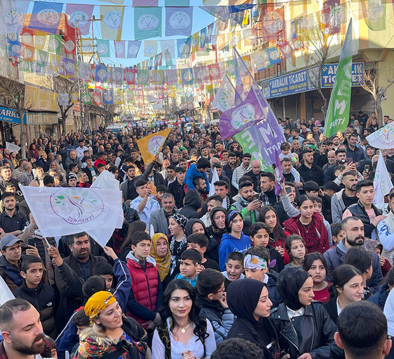 DEM Parti’den Antep’te coşkulu açılış, Urfa Milletvekili Ömer Öcalan: 'Biz halkımızla ittifak yaptık'