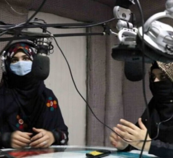 Taliban'dan bu kez de kadınlara radyo ve televizyon yasağı