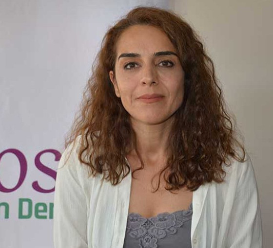 DEM Partili Adalet Kaya'nın yargılanması durduruldu