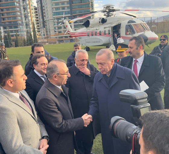 Erdoğan'ı Elazığ'da Mehmet Ağar karşıladı, faili meçhul cinayetler davasından beraat etmişti
