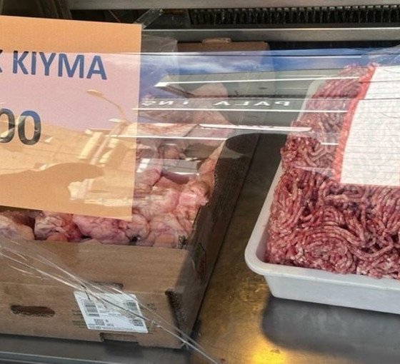 Kriz, kasaplardaki ürünleri de değiştirdi: 'Tavuk kıyma artık kasap reyonlarına girdi, vatandaş et yiyemiyor'