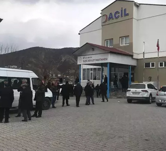 Bitlis'te, daha önce kaçırdığı kadının evini basıp üç kişiyi öldürdü