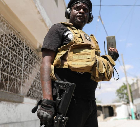 'Barbekü' liderliğindeki çetelerin hakimiyetine geçen Haiti'de Başbakan Henry sonunda istifa etti