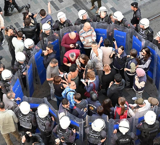 Cumartesi Anneleri gözaltılarına hak ihlali kararı: 75 bin TL’lik tazminat davasında mahkeme 'bin TL ödensin' dedi