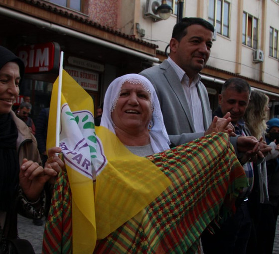 DEM Parti Sur'da seçim bürosu açtı: 'JİTEM ittifakına karşı kadın ittifakı ve belediyeciliği diyoruz'