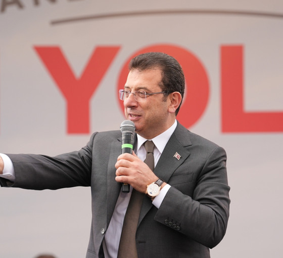 İmamoğlu'nun çalışma ofisindeki seçim anketi: 'Öndeyiz'