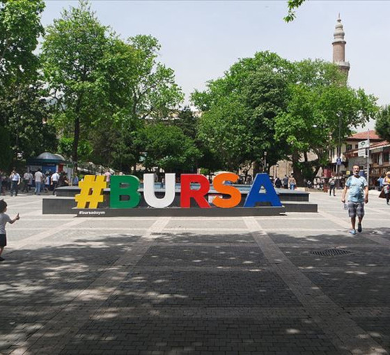 Bursa'da son seçim anketi: 'AKP 20 yıl sonra kaybediyor'