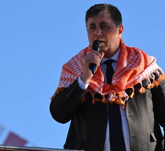 CHP'nin İzmir adayı Cemil Tugay da mal varlığını açıkladı