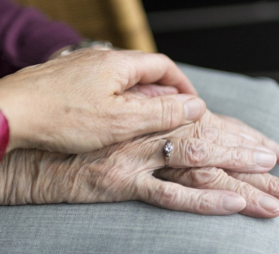 Türkiye yaşlanıyor: 5 yılda yüzde 21 artış var, 1 milyon 669 bin yaşlı tek başına yaşıyor